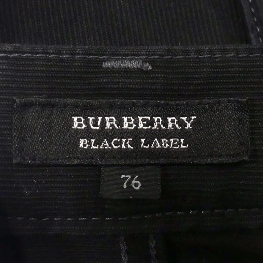 BURBERRY BLACK LABEL(バーバリーブラックレーベル)の廃盤 バーバリーブラックレーベル 日本製 ブーツカットパンツ 刺繍 黒TJ959 メンズのパンツ(チノパン)の商品写真