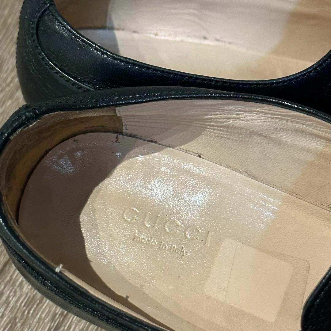 Gucci(グッチ)のグッチ　ICE LOLLY　19AW　ゴールドチェーン　ローファー　黒　レザー レディースの靴/シューズ(スニーカー)の商品写真