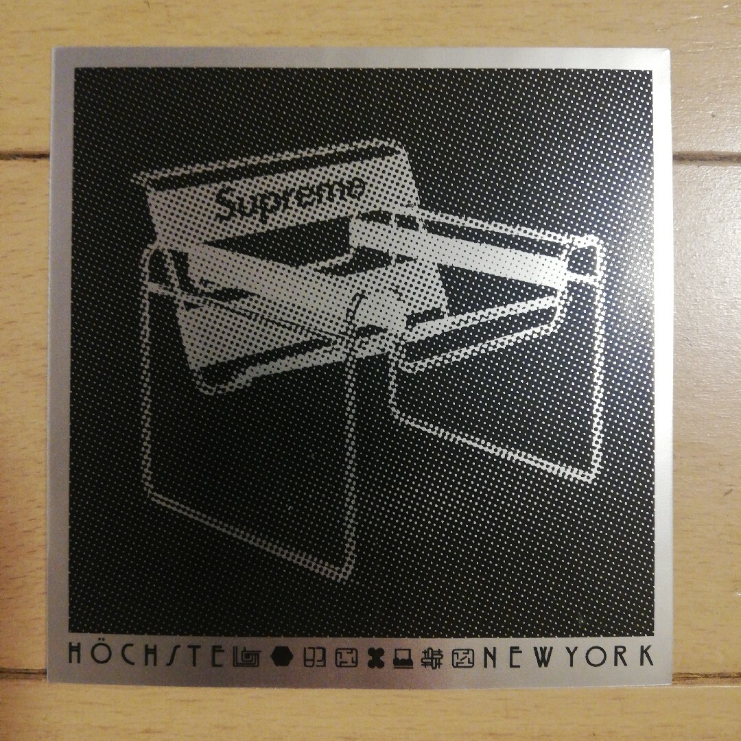 Supreme(シュプリーム)のSUPREME CHAIR STICKER メンズのファッション小物(その他)の商品写真