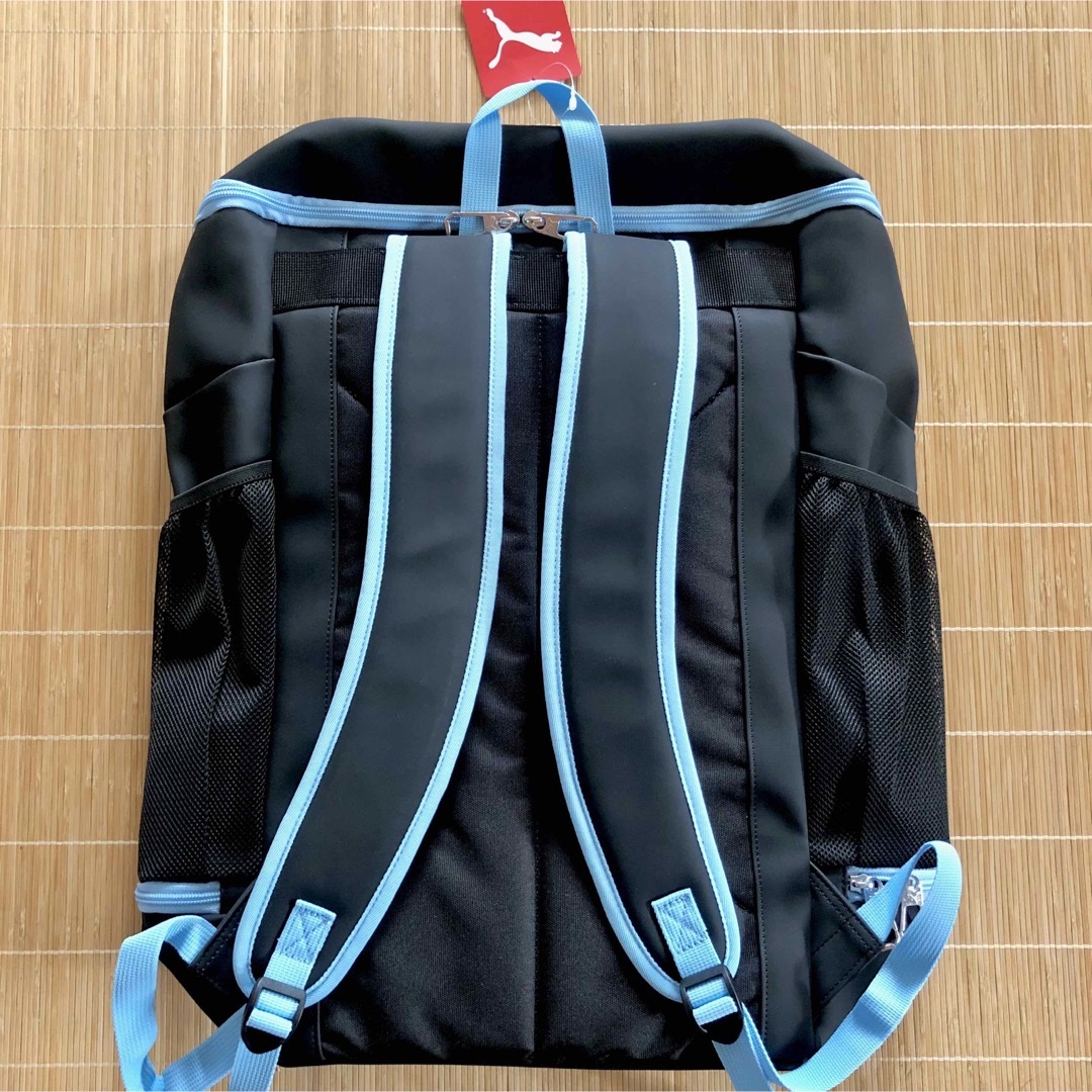 PUMA(プーマ)の新品プーマPUMA バッグパック31L 2層式　ブラック×ブルー　リュックサック メンズのバッグ(バッグパック/リュック)の商品写真