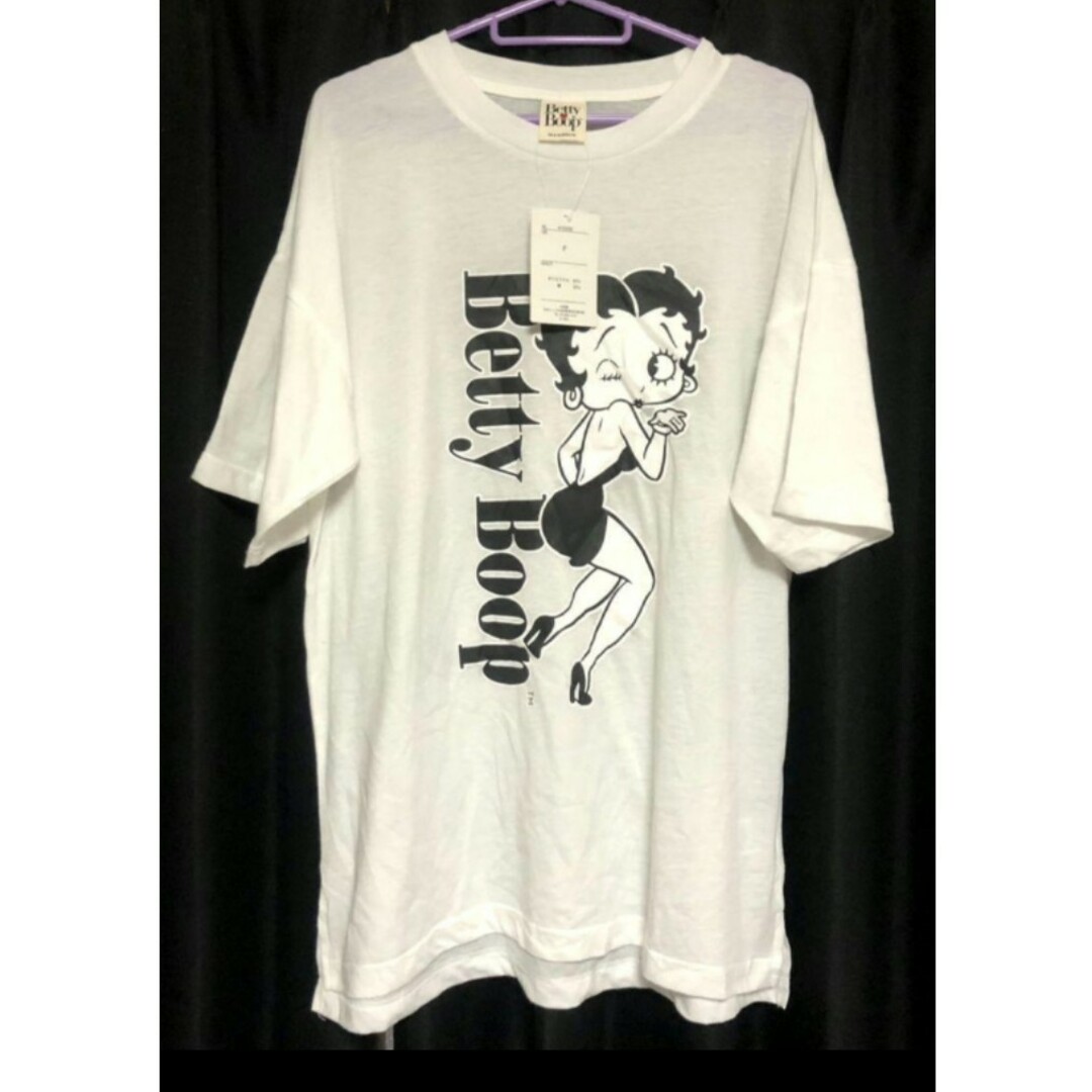 Betty Boop(ベティブープ)の新品未使用タグ付き　bettyboop tシャツ　アメカジ　ユニセックス メンズのトップス(Tシャツ/カットソー(半袖/袖なし))の商品写真