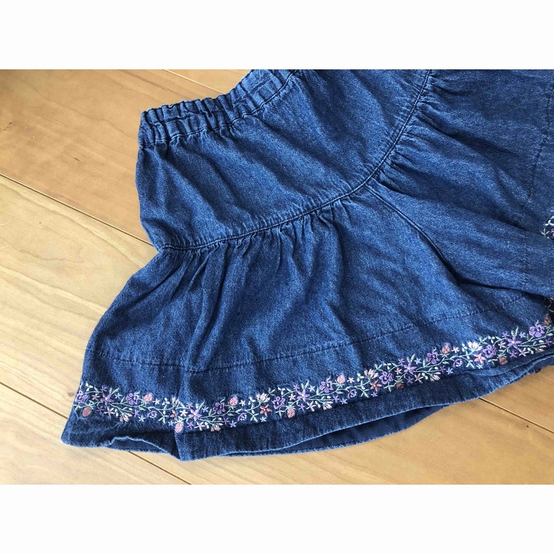 anyFAM(エニィファム)のエニィファム　デニム裾刺繍キュロット キッズ/ベビー/マタニティのキッズ服女の子用(90cm~)(パンツ/スパッツ)の商品写真