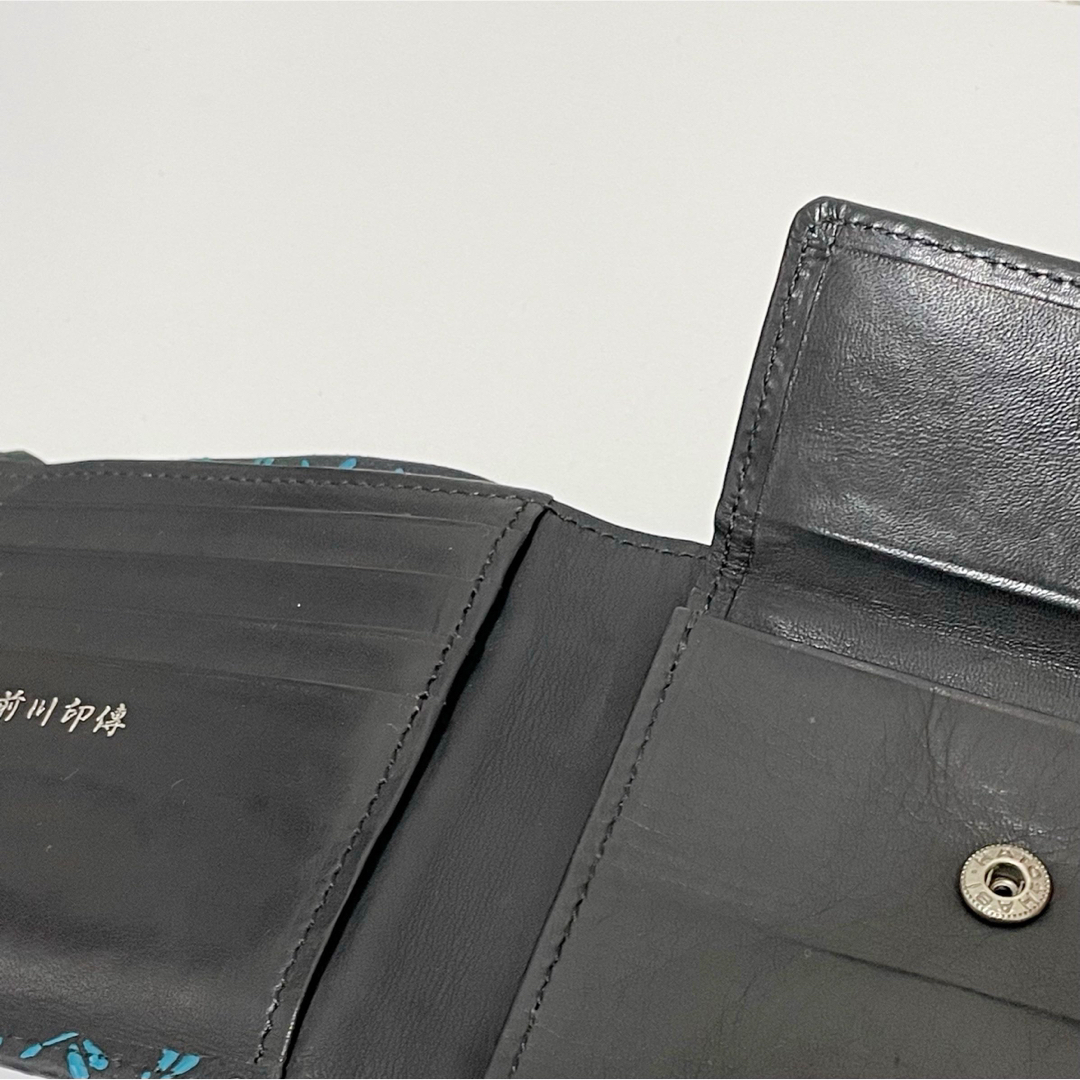 印傳屋(インデンヤ)の前川印傳　二つ折り財布　トンボ　ブルー　財布　インデン　ウォレット　革 メンズのファッション小物(折り財布)の商品写真
