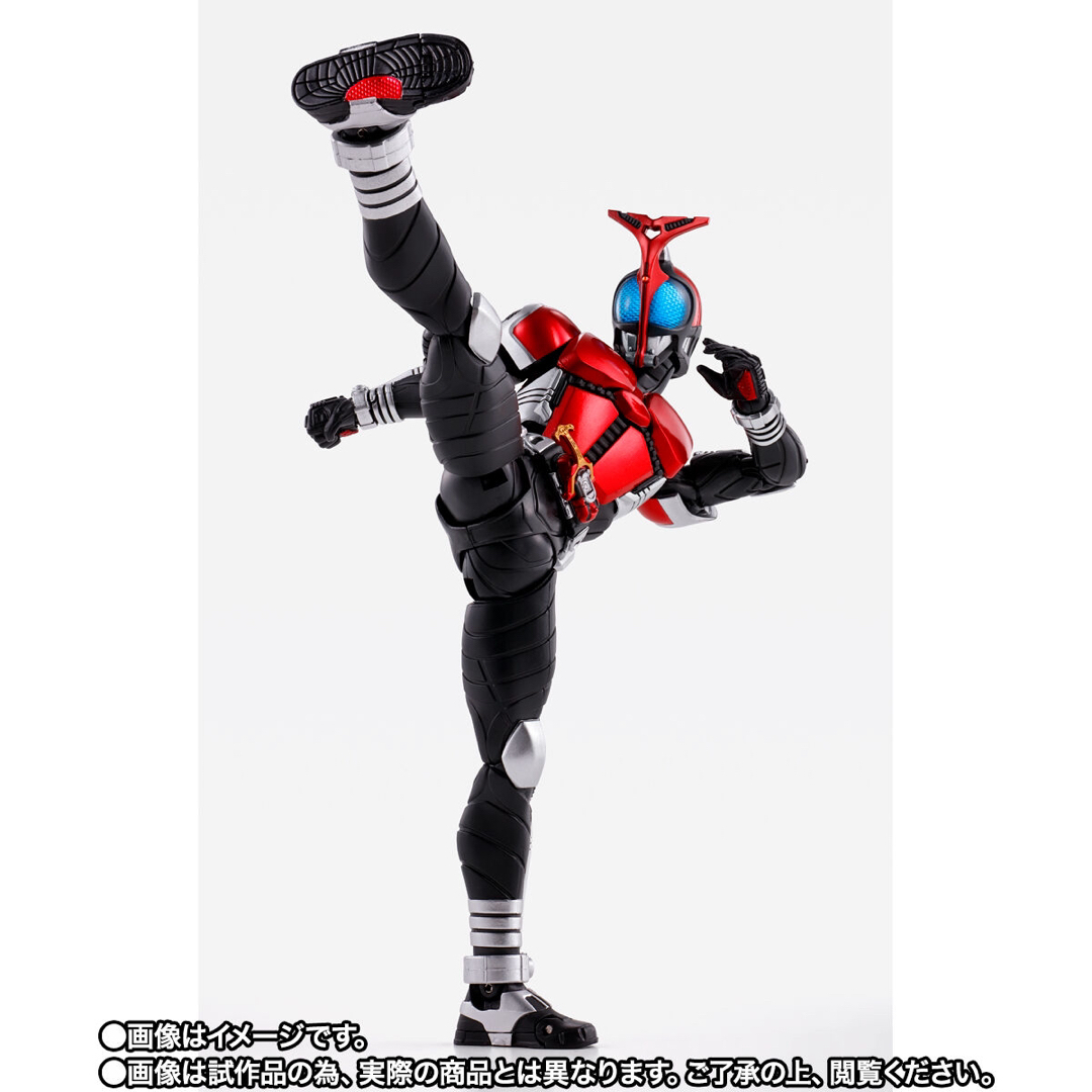 BANDAI(バンダイ)のS.H.Figuarts（真骨彫製法） 仮面ライダーカブト 10th ver. エンタメ/ホビーのおもちゃ/ぬいぐるみ(キャラクターグッズ)の商品写真