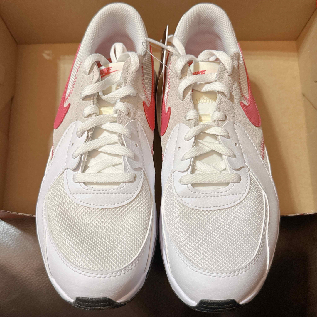 NIKE(ナイキ)のNIKE  AIRMAX EXCEE GS  23.5cm  新品　匿名配送 レディースの靴/シューズ(スニーカー)の商品写真