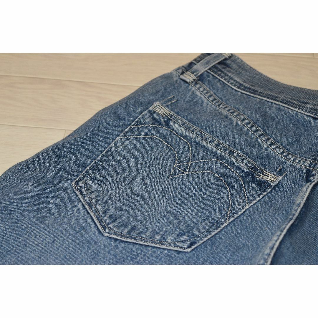 Levi's(リーバイス)のLEVI'S RED ハイルーズ テーパー　W27　L29 レディースのパンツ(デニム/ジーンズ)の商品写真