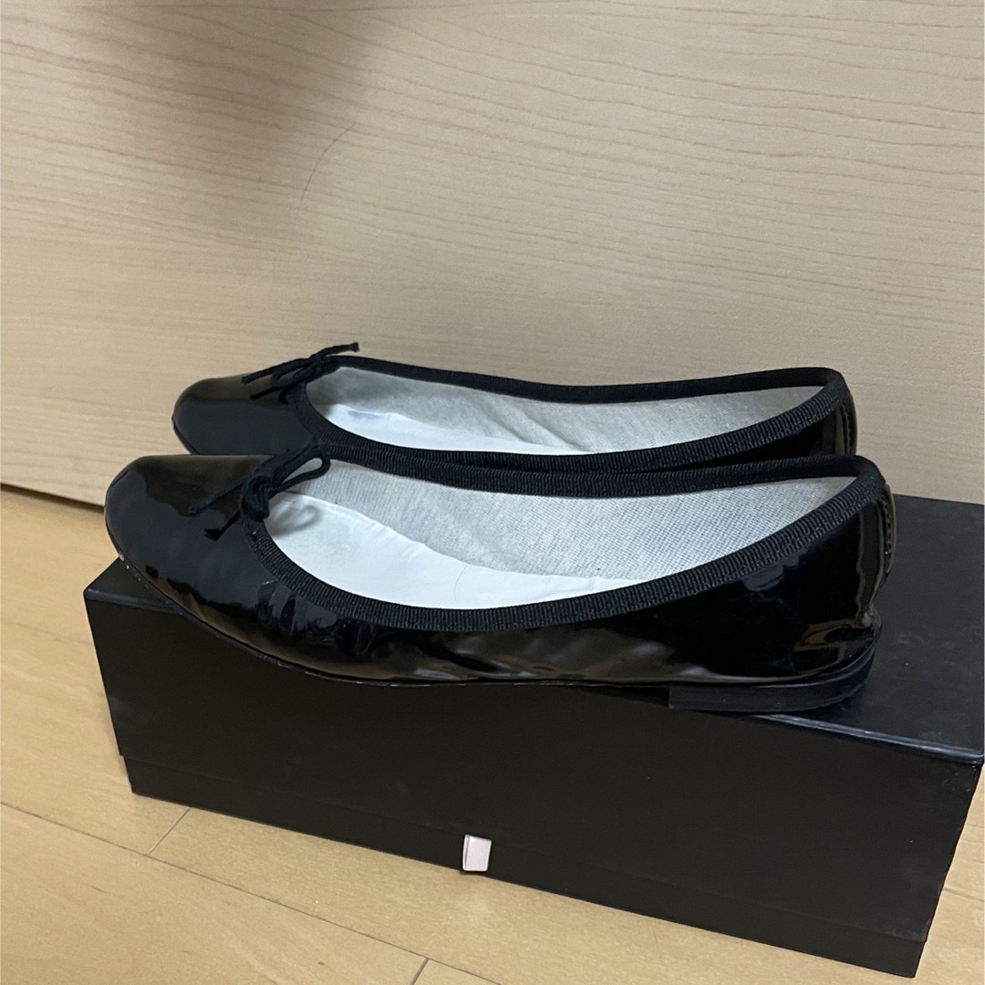 repetto(レペット)のRepetto 黒パテントレザー38 Cendrillon Ballerinas レディースの靴/シューズ(バレエシューズ)の商品写真