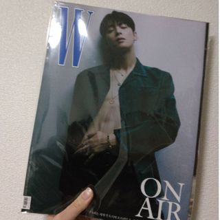 【送料込】チャウヌ 韓国雑誌 Wkorea 11月号(アイドル)