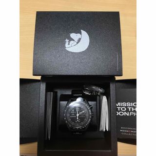 スウォッチ(swatch)の【新品】MISSION TO THE MOONPHASE "NEW MOON"(腕時計(アナログ))