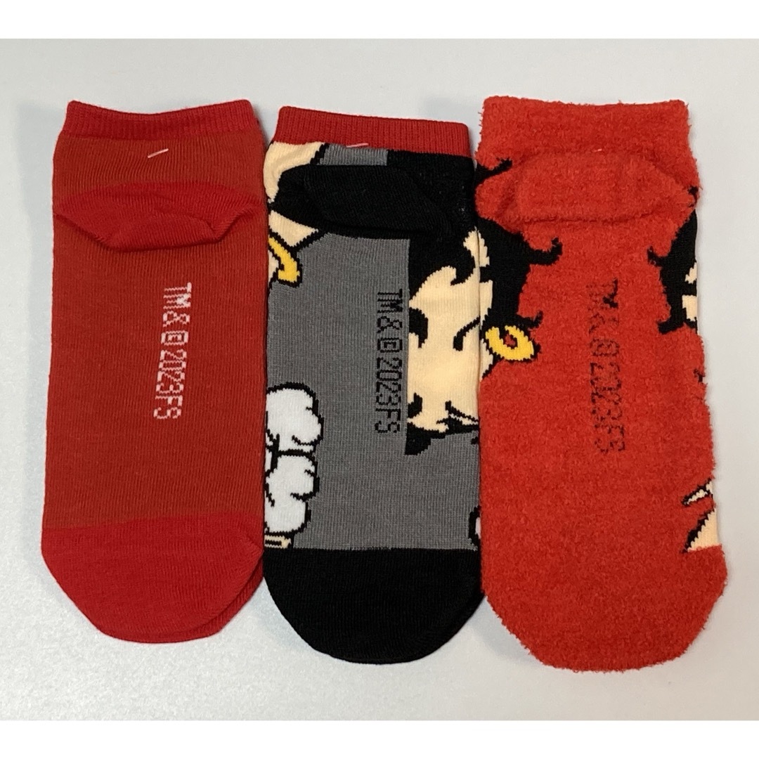 Betty Boop(ベティブープ)の【No.1】② Betty Boop ベティ　靴下　ソックス　3足　レディース レディースのレッグウェア(ソックス)の商品写真