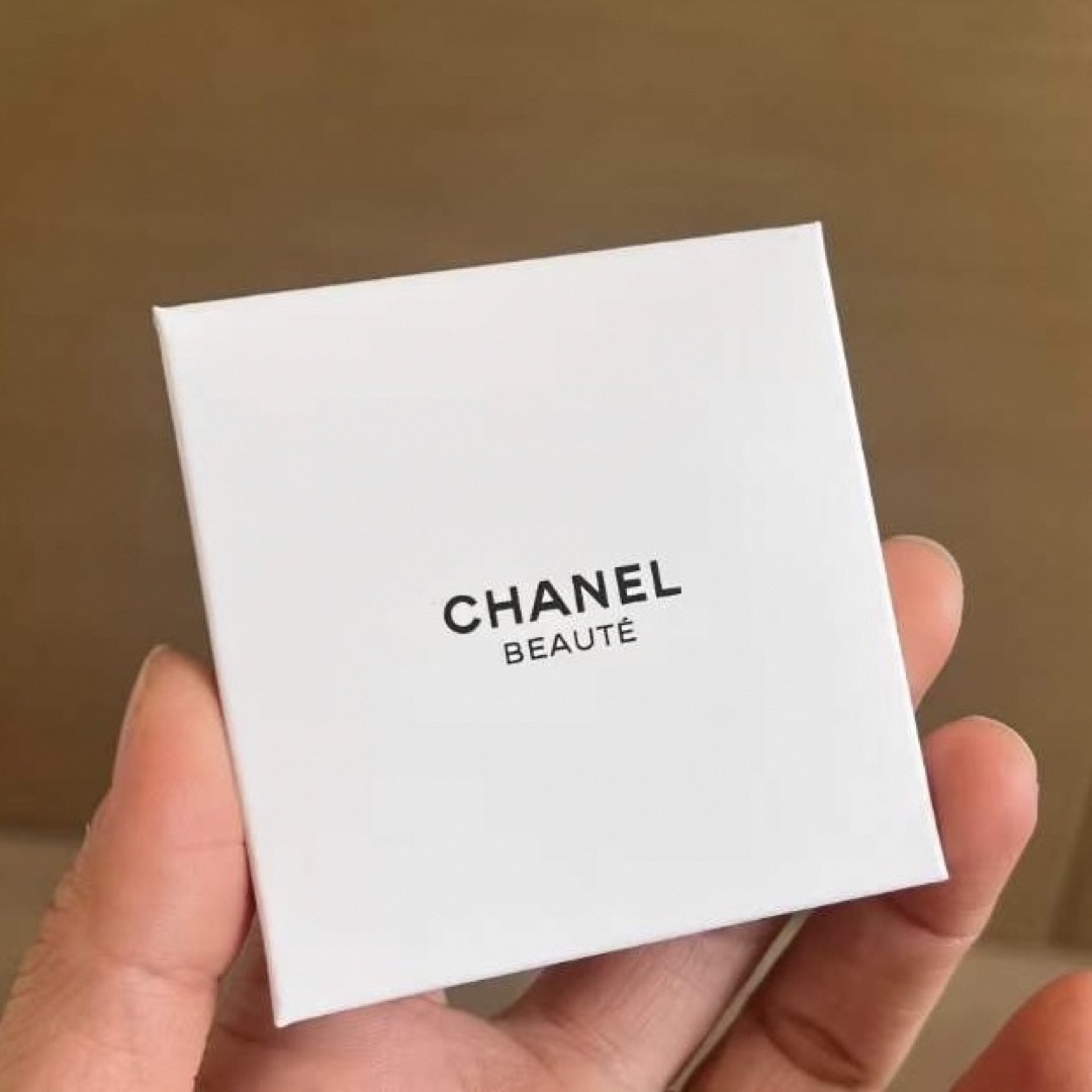 CHANEL(シャネル)の【未開封新品】 CHANEL  スマホリング ココマーク  ゴールド ノベルティ レディースのアクセサリー(その他)の商品写真