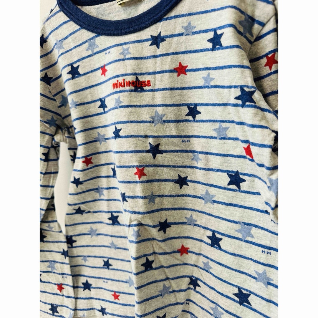 mikihouse(ミキハウス)のミキハウス　長袖Tシャツ　130cm 星 キッズ/ベビー/マタニティのキッズ服男の子用(90cm~)(Tシャツ/カットソー)の商品写真