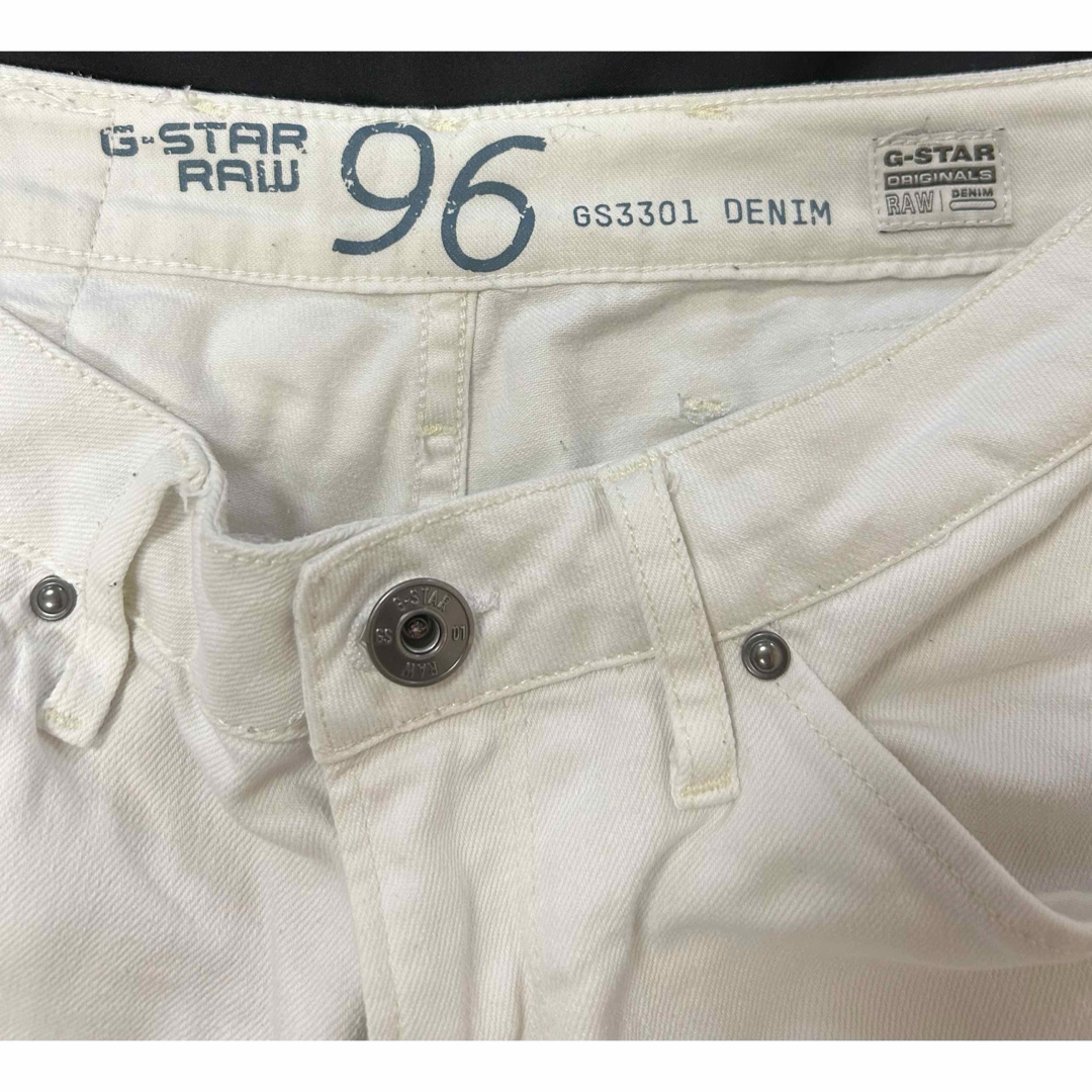 G-STAR RAW(ジースター)のG-STAR RAW ジースターロゥ 96 GS3301 デニム ホワイト 30 メンズのパンツ(デニム/ジーンズ)の商品写真