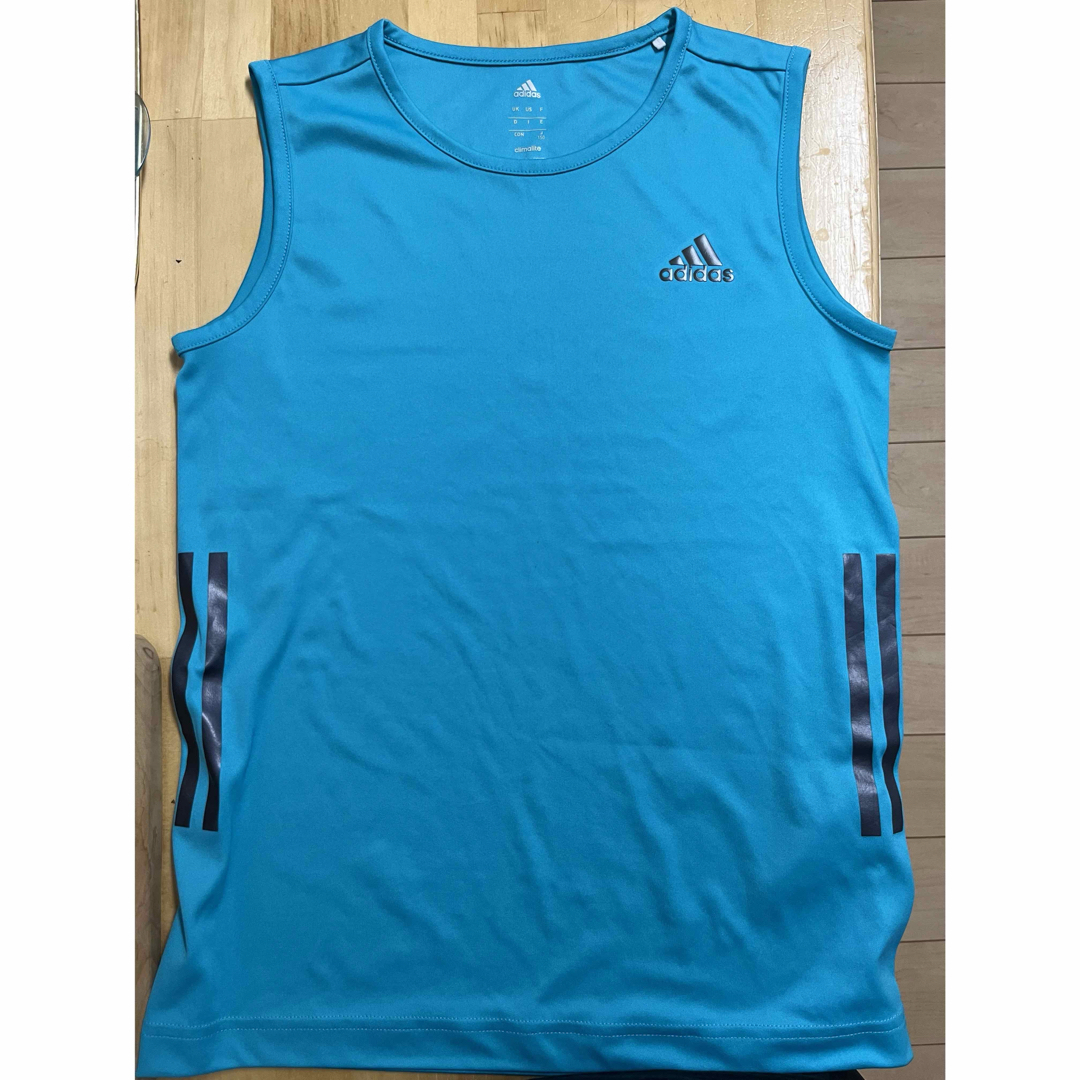 adidas(アディダス)のadidas アディダス　150サイズ　夏用 キッズ/ベビー/マタニティのキッズ服男の子用(90cm~)(Tシャツ/カットソー)の商品写真