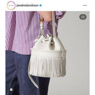 ジェイアンドエムデヴィッドソン(J&M DAVIDSON)の超美品 j&mdavidson caroival カーニバル ホワイト 高垣麗子(ショルダーバッグ)