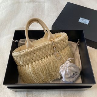 プラダ(PRADA)の美品 PRADA プラダ かごバッグ バック パリア ラフィア キャンバス 白(かごバッグ/ストローバッグ)