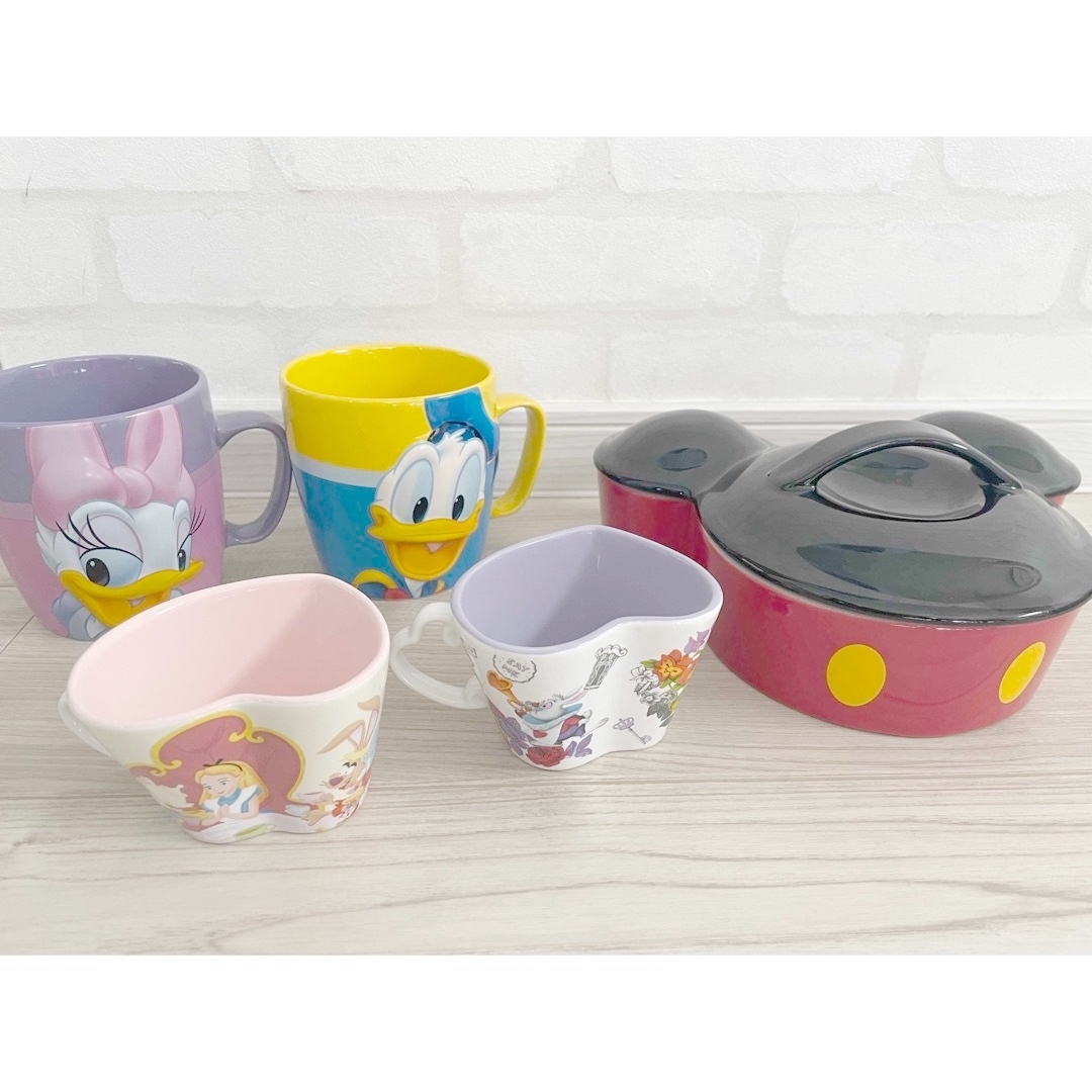 Disney(ディズニー)のディズニー（陶器マグカップ、陶器食器） エンタメ/ホビーのおもちゃ/ぬいぐるみ(キャラクターグッズ)の商品写真