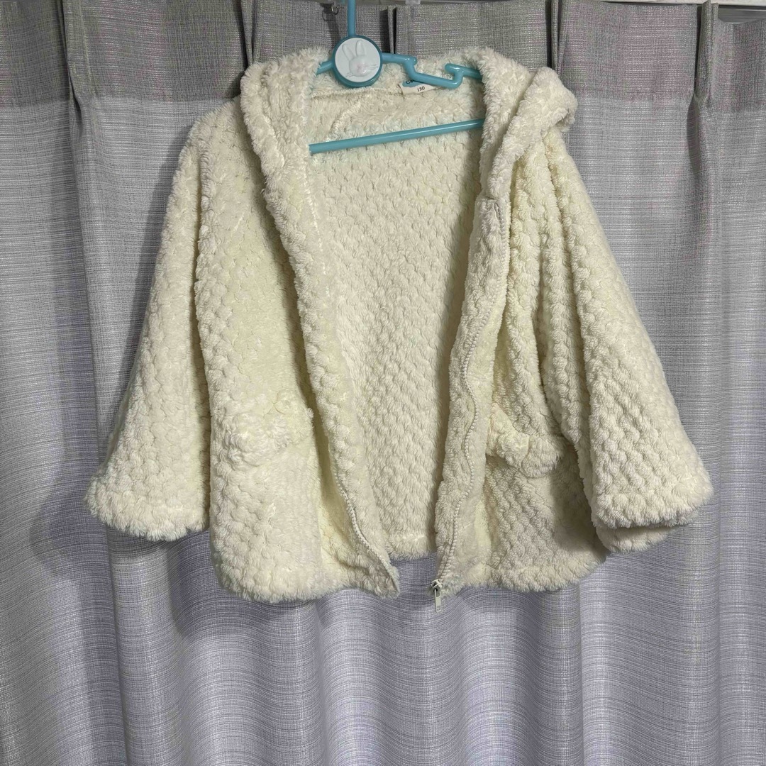 ポンチョ(キッズ130cm) キッズ/ベビー/マタニティのキッズ服女の子用(90cm~)(ジャケット/上着)の商品写真