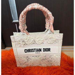 クリスチャンディオール(Christian Dior)の美品　激レア　花柄　ブックトー　ミディアム　ディオール(トートバッグ)