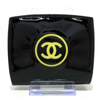 シャネル(CHANEL)のCHANEL(シャネル) 財布 メイクパレット 黒 ココマーク エナメル（レザー）(財布)