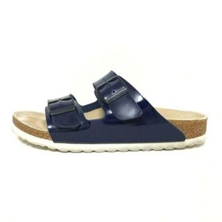 ビルケンシュトック(BIRKENSTOCK)のBIRKEN STOCK(ビルケンシュトック) サンダル 36 レディース - ネイビー エナメル（レザー）(サンダル)