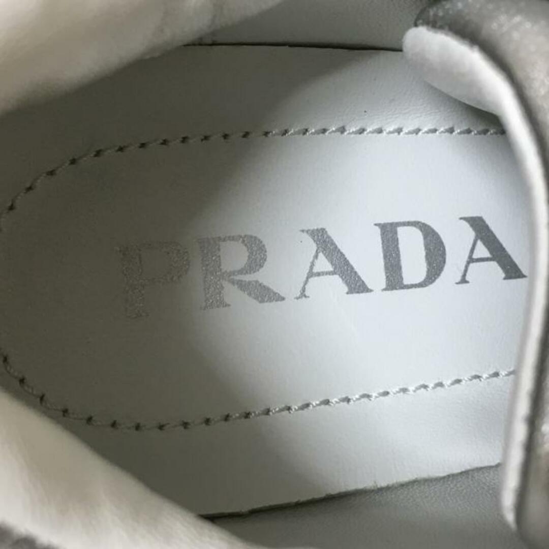 PRADA(プラダ)のPRADA(プラダ) スニーカー 38 レディース - 1E886L シルバー インソール取外し可 レザー レディースの靴/シューズ(スニーカー)の商品写真