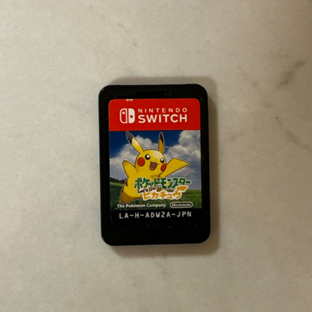 Nintendo Switch(ニンテンドースイッチ)のポケットモンスター Let’s Go！ ピカチュウ　ソフトのみ エンタメ/ホビーのゲームソフト/ゲーム機本体(携帯用ゲームソフト)の商品写真