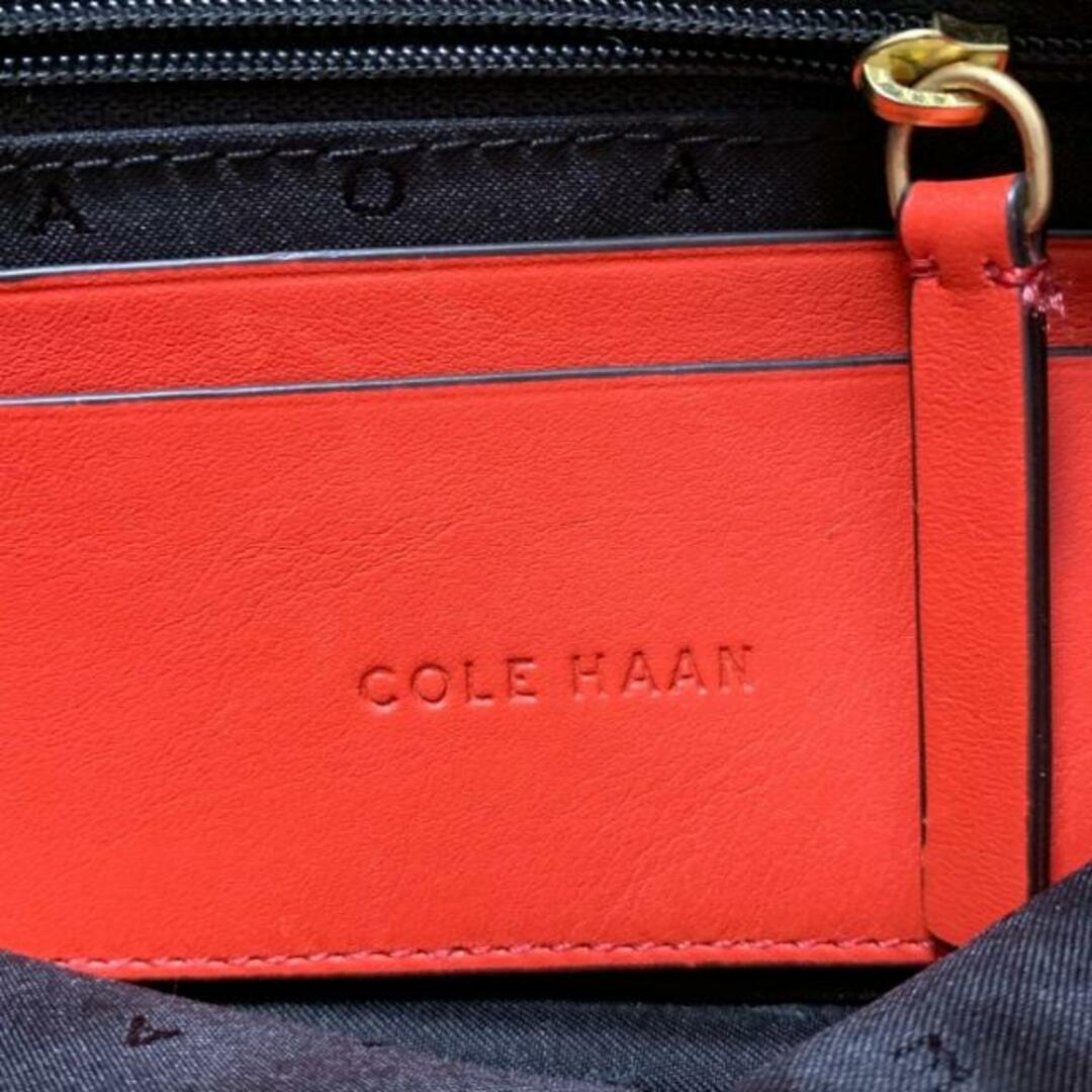 Cole Haan(コールハーン)のCOLE HAAN(コールハーン) ショルダーバッグ - レッド レザー レディースのバッグ(ショルダーバッグ)の商品写真