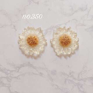 no.350 クリア フラワー ゴールド ピアス、イヤリング