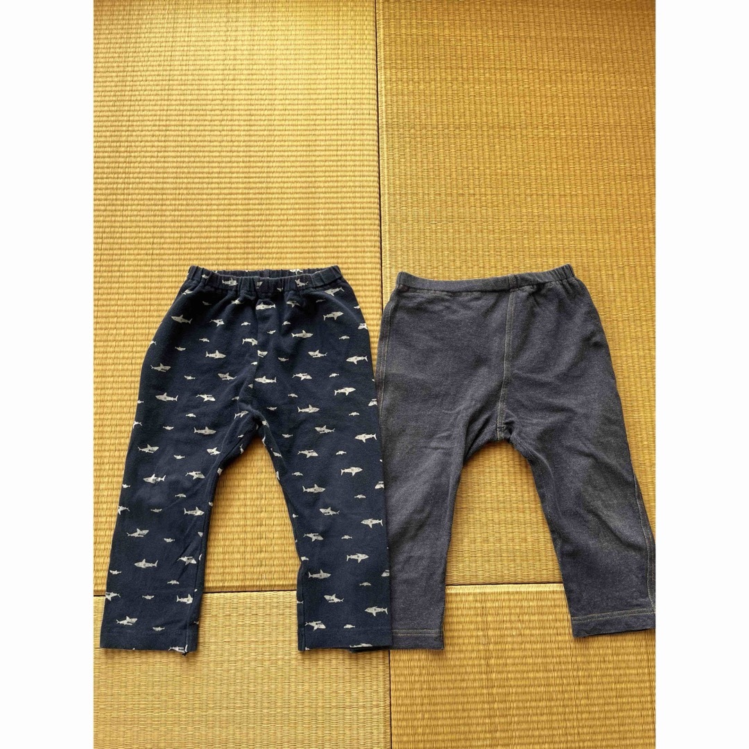 UNIQLO(ユニクロ)のユニクロ　レギンス　5分丈　110 ネイビー　鮫柄　2枚 キッズ/ベビー/マタニティのキッズ服男の子用(90cm~)(パンツ/スパッツ)の商品写真