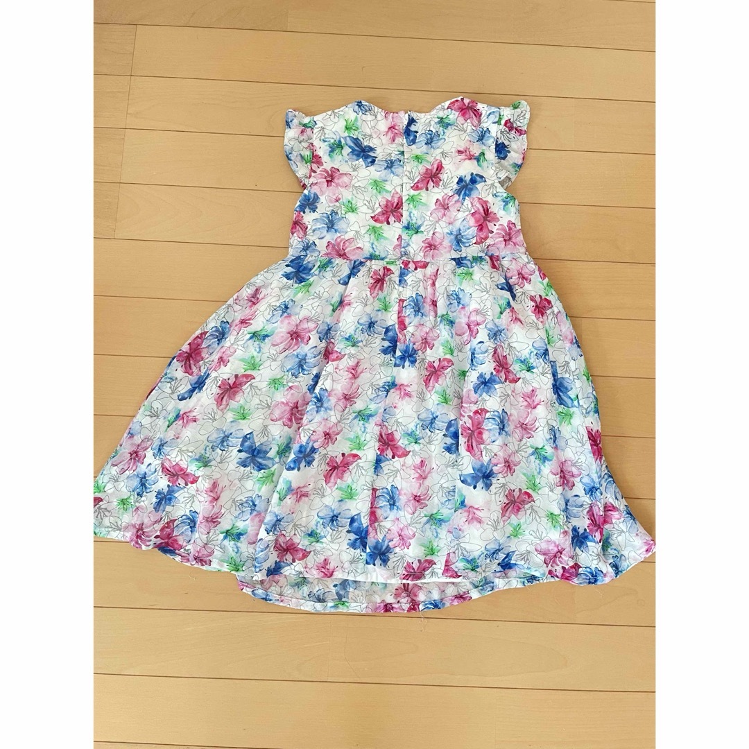 BeBe(ベベ)のワンピース BeBe 120 キッズ/ベビー/マタニティのキッズ服女の子用(90cm~)(ワンピース)の商品写真