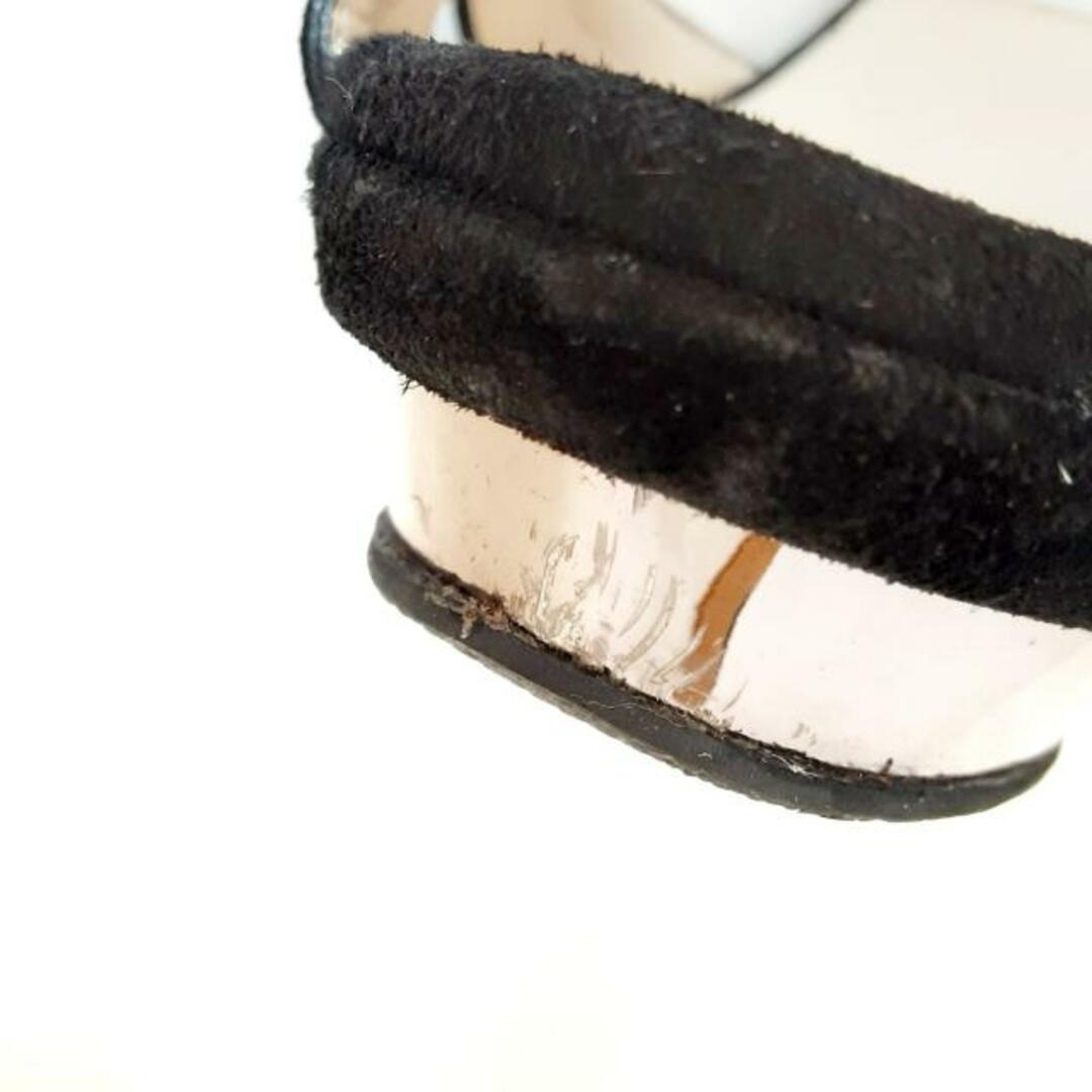 JIMMY CHOO(ジミーチュウ)のJIMMY CHOO(ジミーチュウ) サンダル 36 1/2 レディース - 黒 アウトソール張替済 スエード レディースの靴/シューズ(サンダル)の商品写真