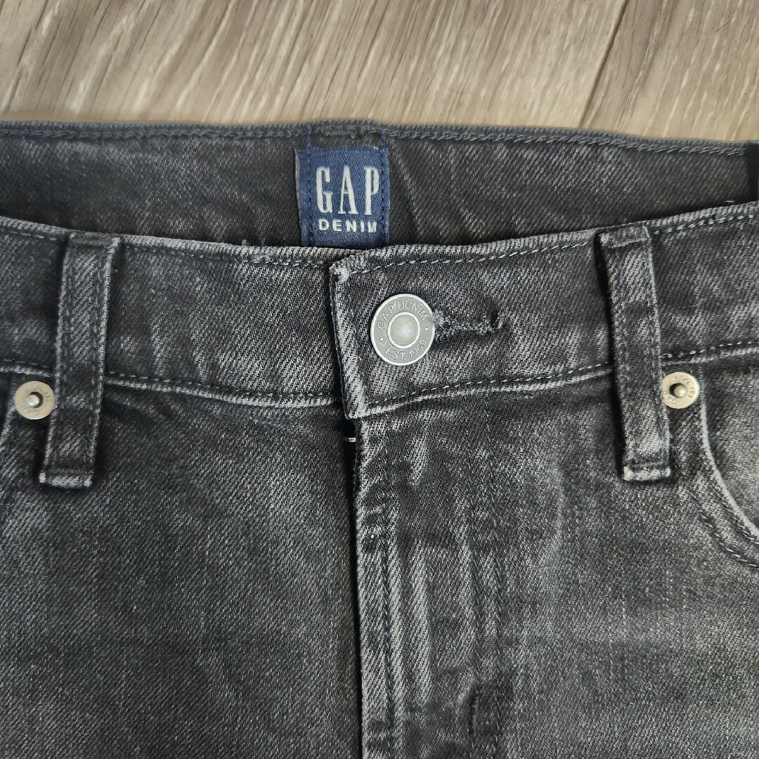 GAP(ギャップ)のGAP ショートパンツ デニムパンツ 28 レディースのパンツ(デニム/ジーンズ)の商品写真