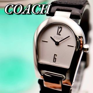 グッチ(Gucci)の極美品！COACH シルバー シグネチャー 蹄型 シルバー 腕時計 633(腕時計)