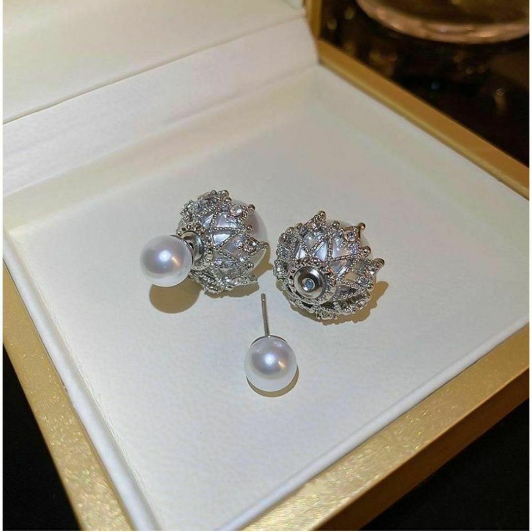 パール　ピアス 　シンプル　結婚式　上品　パーティー レディースのアクセサリー(ピアス)の商品写真