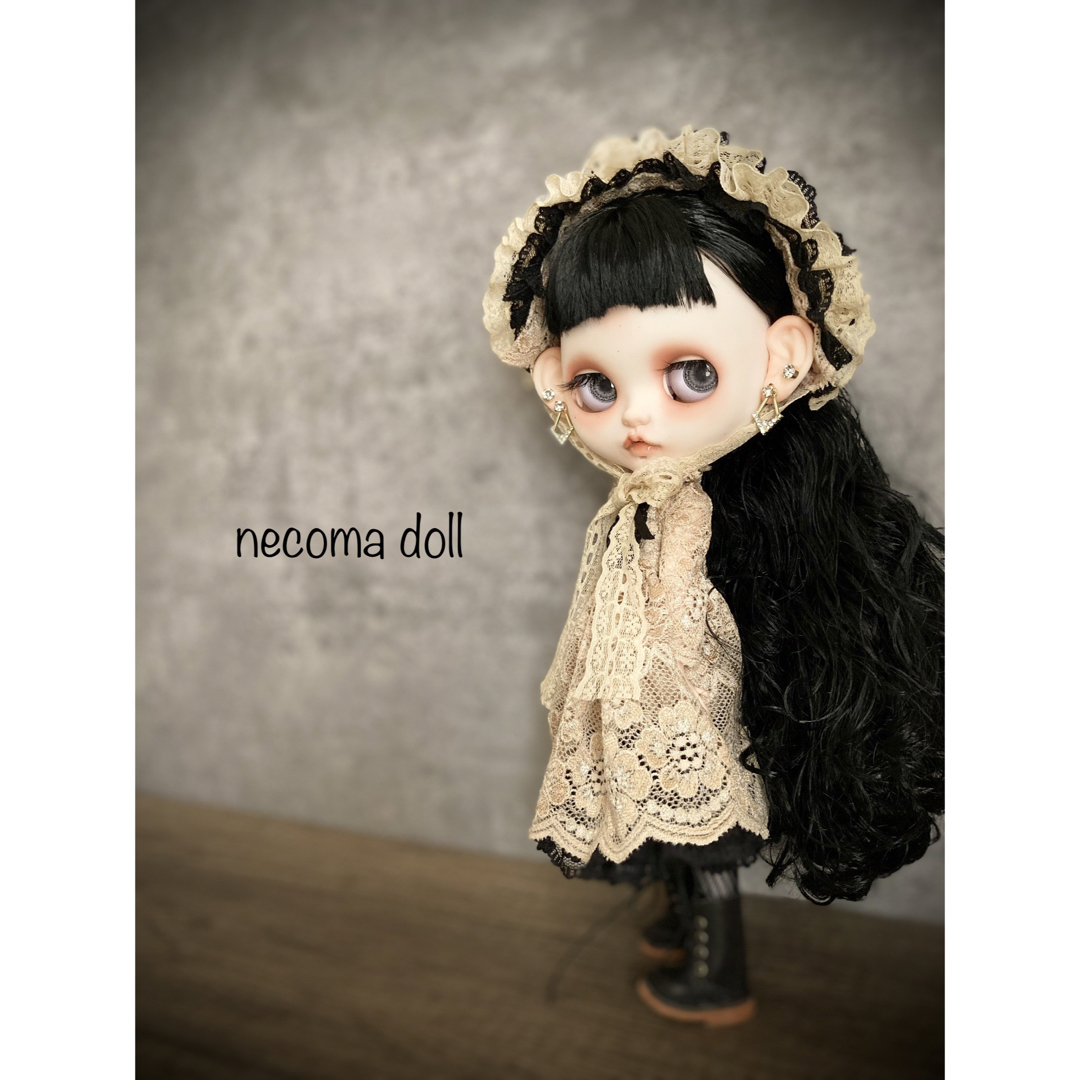 【necoma doll】黒髪ロングの白肌ちゃん◆病みメイク◆ほんのりホラー ハンドメイドのぬいぐるみ/人形(人形)の商品写真