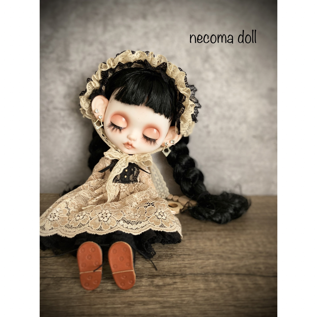 【necoma doll】黒髪ロングの白肌ちゃん◆病みメイク◆ほんのりホラー ハンドメイドのぬいぐるみ/人形(人形)の商品写真