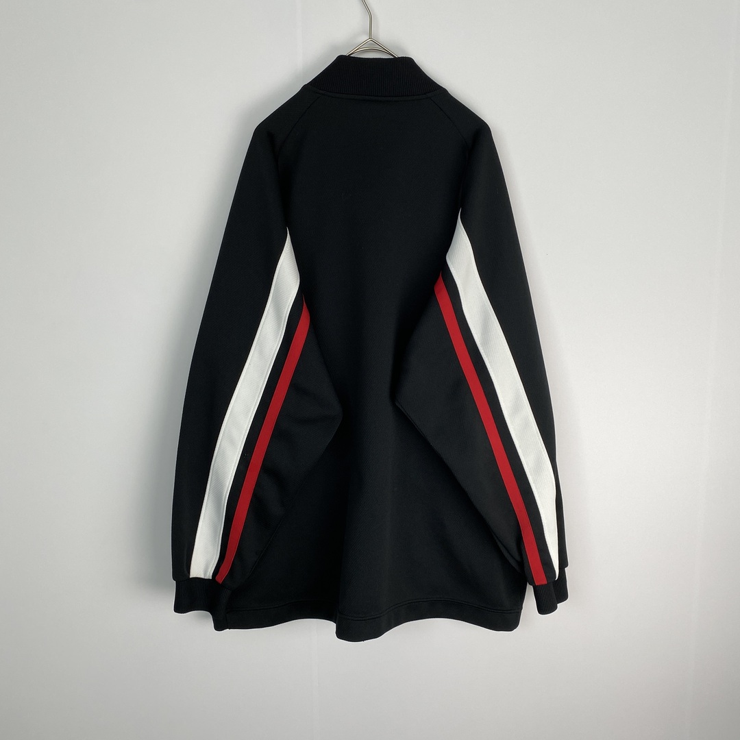 NIKE(ナイキ)の【トラックジャケット　異素材　シンプル　黒　白　赤】 メンズのジャケット/アウター(その他)の商品写真