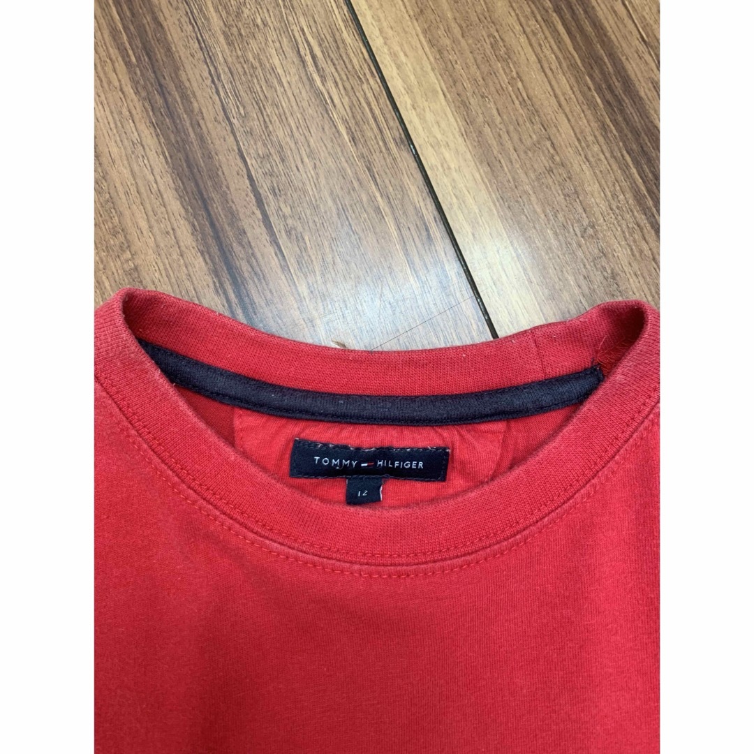 TOMMY HILFIGER(トミーヒルフィガー)のTOMMY HILFIGERの長袖Tシャツです キッズ/ベビー/マタニティのキッズ服男の子用(90cm~)(Tシャツ/カットソー)の商品写真