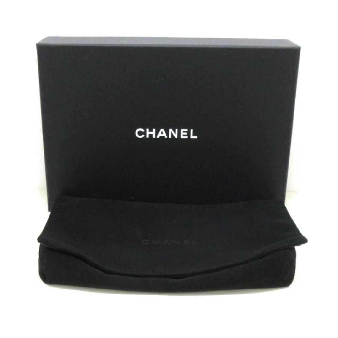 CHANEL(シャネル)のCHANEL(シャネル) 財布美品  マトラッセ AP0250 ベージュ チェーンウォレット/ゴールド金具 キャビアスキン レディースのファッション小物(財布)の商品写真