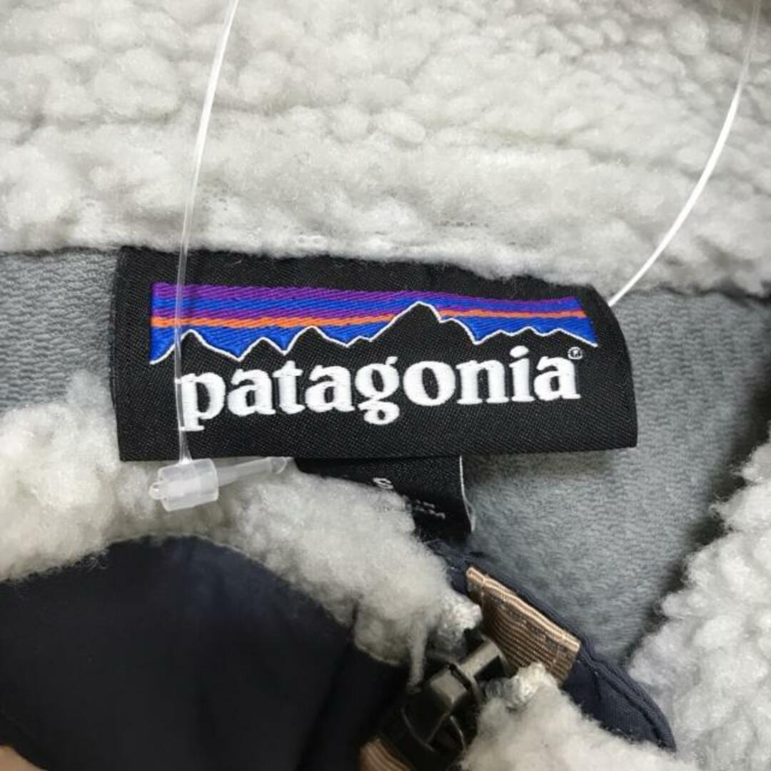 patagonia(パタゴニア)のPatagonia(パタゴニア) ブルゾン サイズS メンズ美品  - アイボリー×ダークネイビー 長袖/冬 メンズのジャケット/アウター(ブルゾン)の商品写真