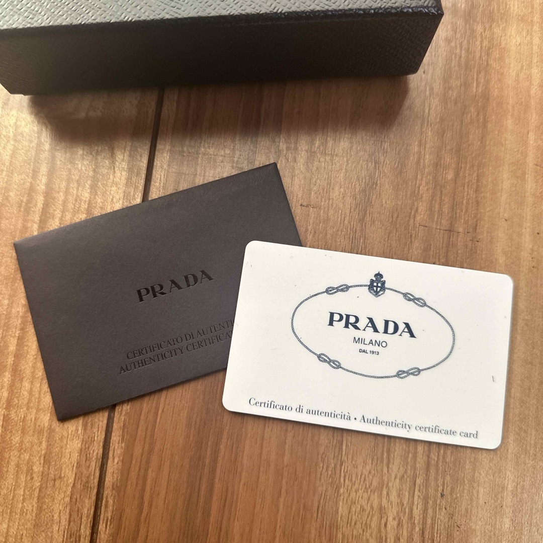 PRADA(プラダ)のPRADAプラダ 三つ折り財布ピンク小銭入れウォレットミニ財布 レディースのファッション小物(財布)の商品写真