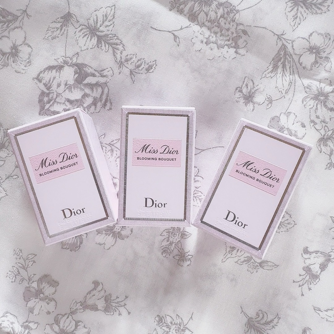 Christian Dior(クリスチャンディオール)の【新品未使用未開封】ミス ディオール ブルーミングブーケ オードトワレ 5ml コスメ/美容の香水(香水(女性用))の商品写真