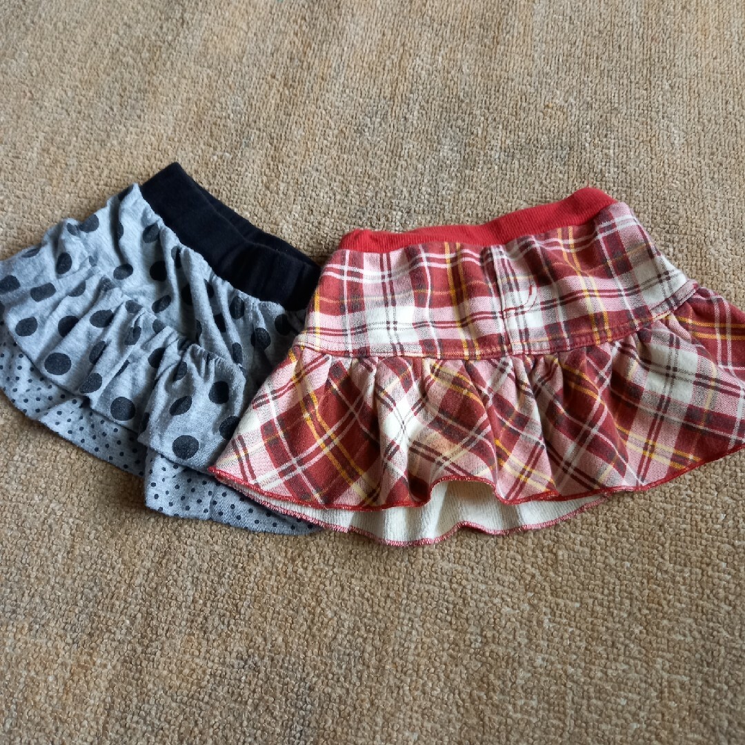 女の子スカート2点　95 キッズ/ベビー/マタニティのキッズ服女の子用(90cm~)(スカート)の商品写真