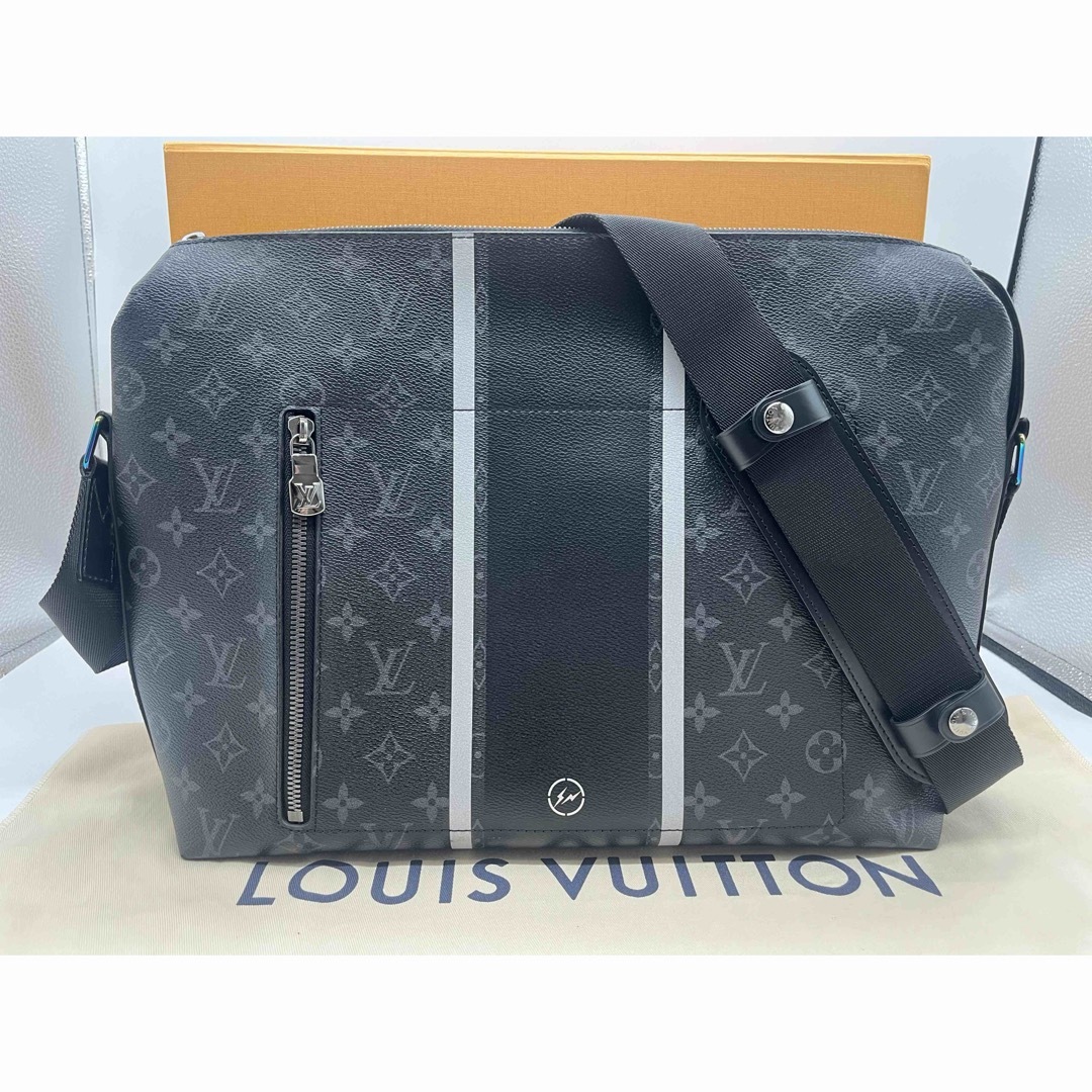 LOUIS VUITTON(ルイヴィトン)の激レア■限定品■ヴィトン×フラグメント モノグラムエクリプス M43411 メンズのバッグ(ショルダーバッグ)の商品写真