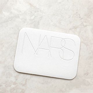 ナーズ(NARS)のNARS  ライトリフレクティングセッティングパウダー　プレストN  パフ(パフ・スポンジ)