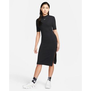 NIKE - JACQUEMUS×NIKE ジャックムス ナイキ コラボワンピースの通販 NIKE - JACQUEMUS×NIKE ジャックムス ナイキ コラボワンピースの通販