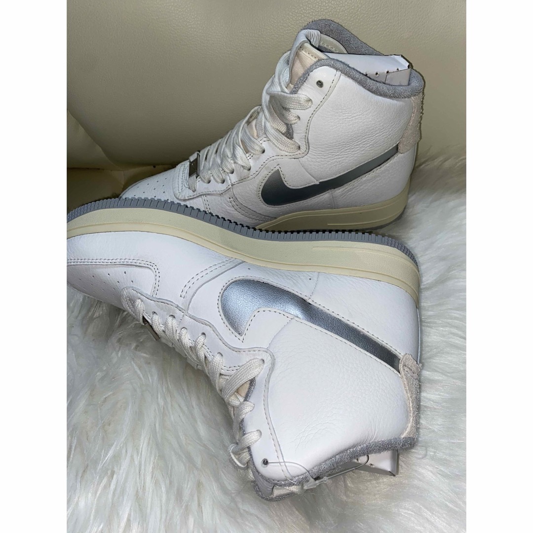 NIKE(ナイキ)の⭐️新品⭐️NIKE W  AIR Force1ストラップレス⭐️24.5cm レディースの靴/シューズ(スニーカー)の商品写真