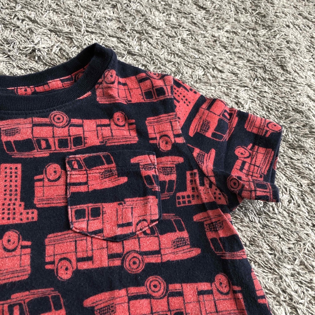 babyGAP(ベビーギャップ)のbabyGAP  Ｔシャツ　消防車　90cm キッズ/ベビー/マタニティのキッズ服男の子用(90cm~)(Tシャツ/カットソー)の商品写真