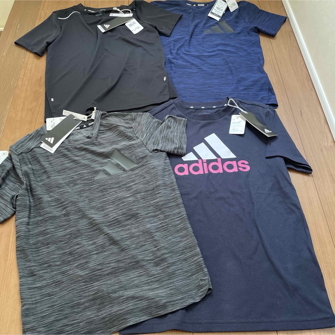 adidas(アディダス)の定価12540円　adidas Tシャツ　半袖　140 キッズ　男の子　双子　黒 キッズ/ベビー/マタニティのキッズ服男の子用(90cm~)(Tシャツ/カットソー)の商品写真